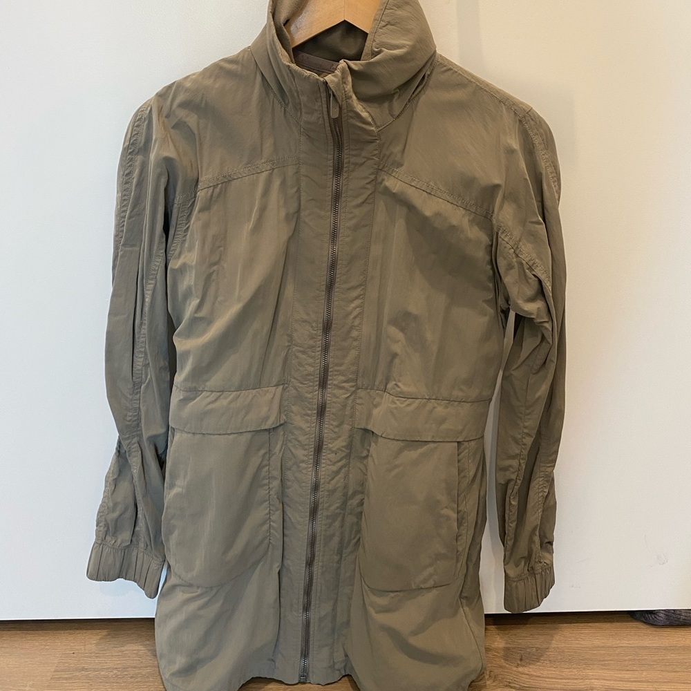 Lululemon army green jacket